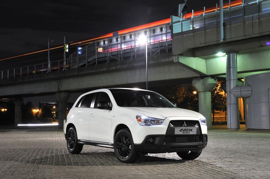  Mitsubishi ASX Black 2011 года  (UK) (фото 72 из 109)